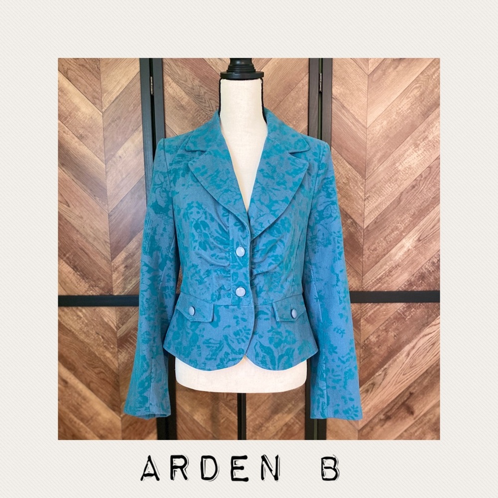 Arden B. Blue Floral Blazer